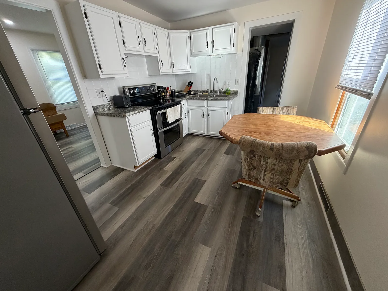 3 bed, 1250 sqft, $1,750 — Photo 3