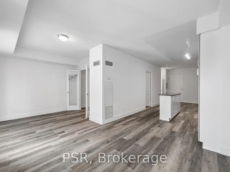 50 John St #618 — Photo 3