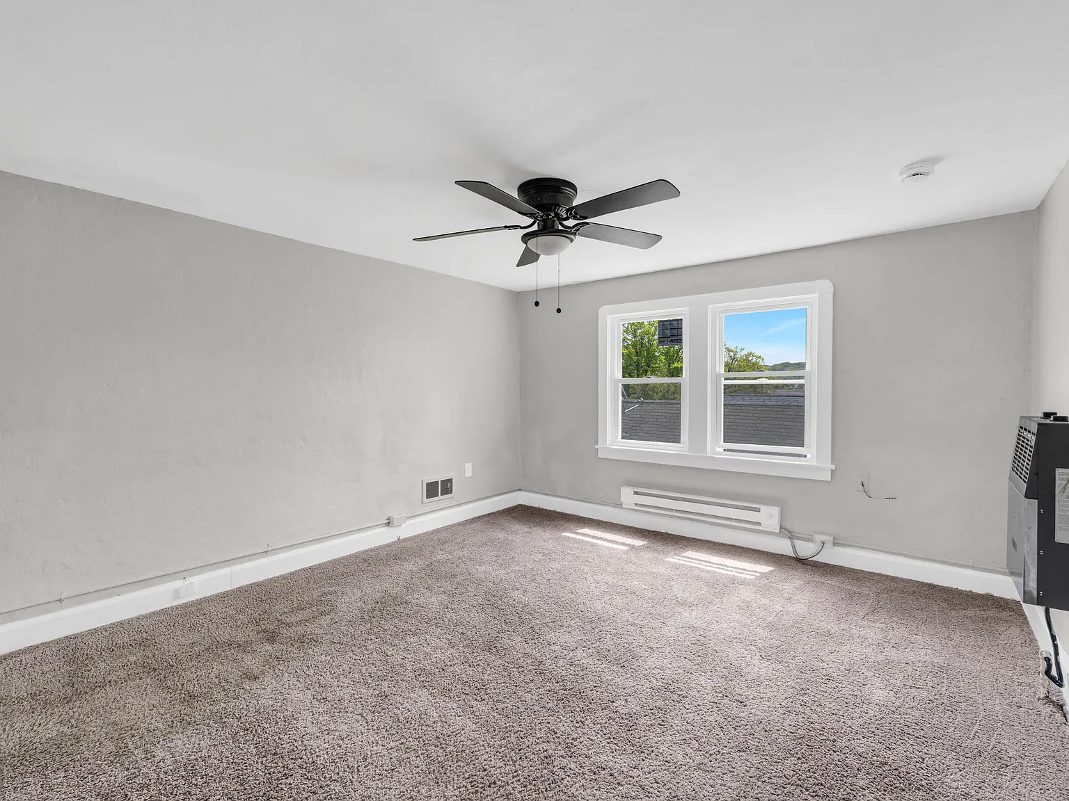 1 bed, $1,000 — Photo 3