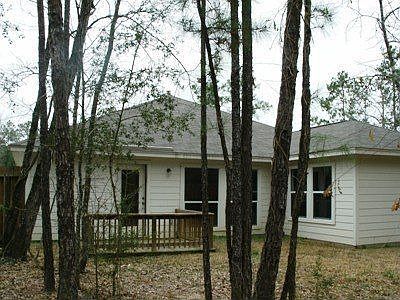 2nd image of 983 Arbor Way
