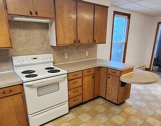 4th image of 37 Spring St