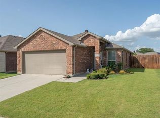 1113 Cheyenne Dr, Aubrey, TX 76227