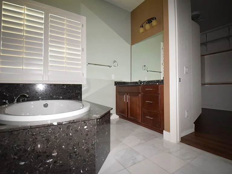 2192 E Coconino Pl — Photo 21