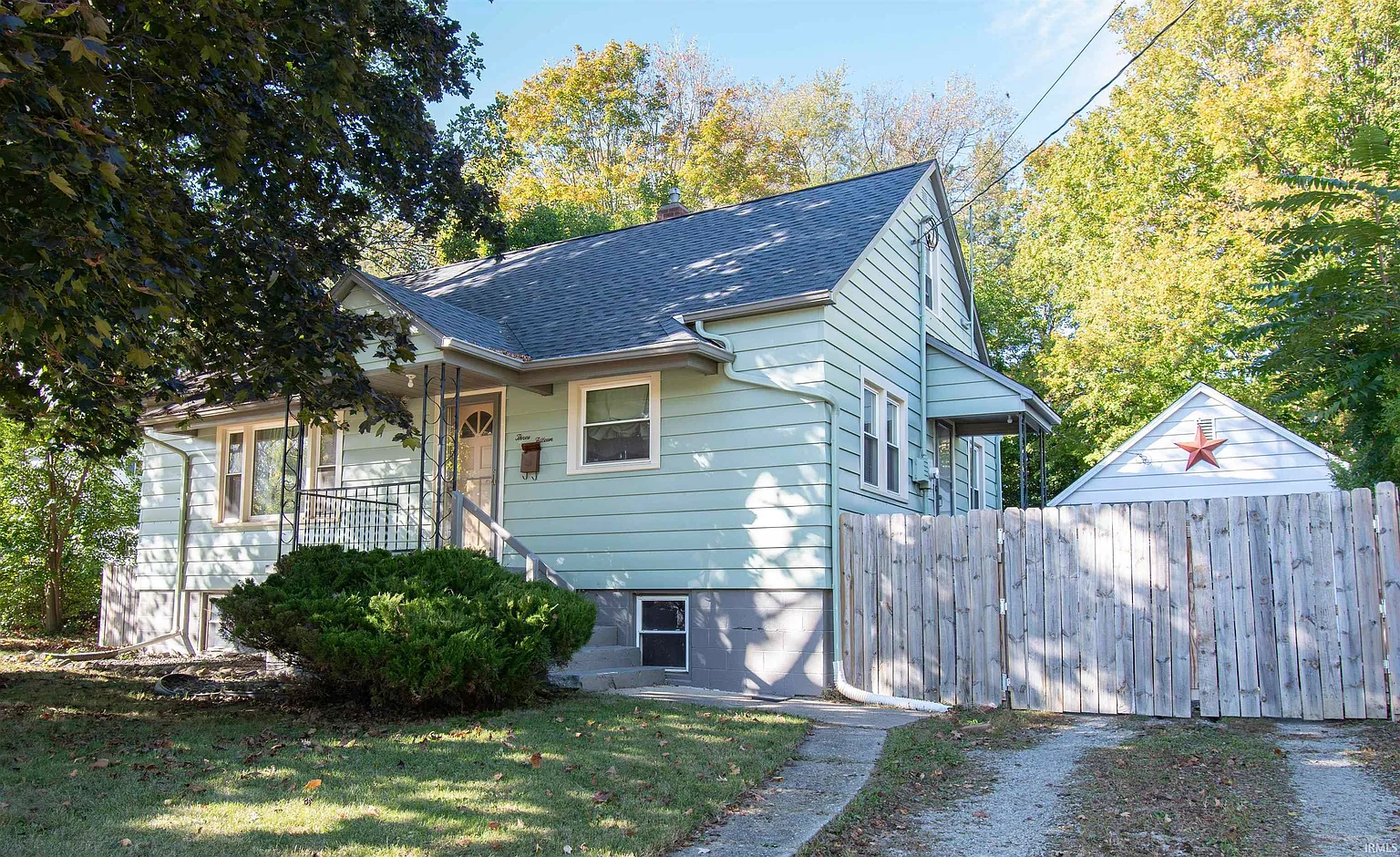 315 E Highland St photo 1