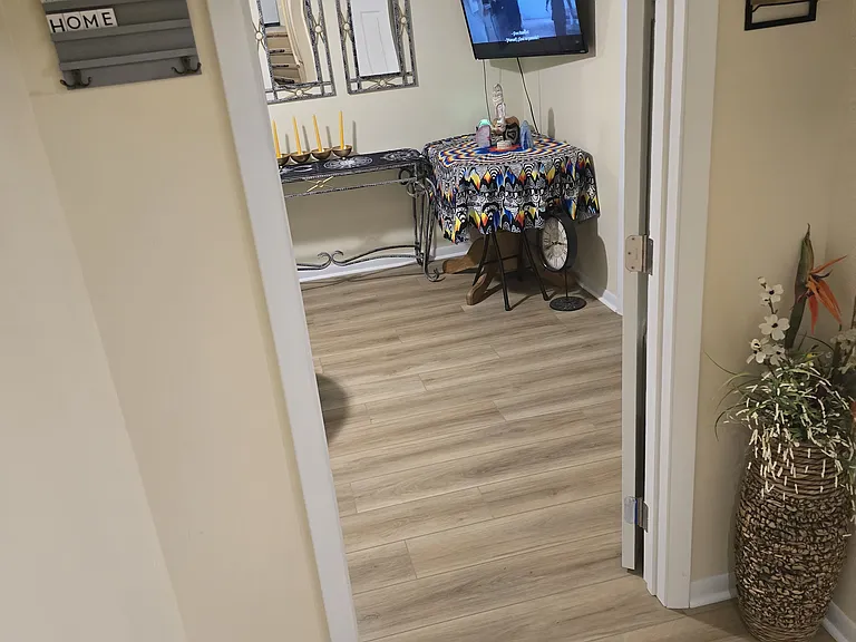 3325 Charles St — Photo 6