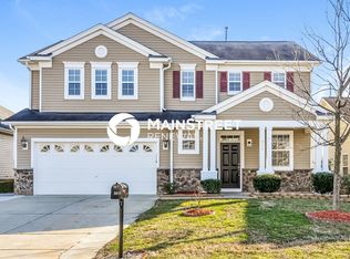 305 Edgecroft Way, Fuquay Varina, NC 27526