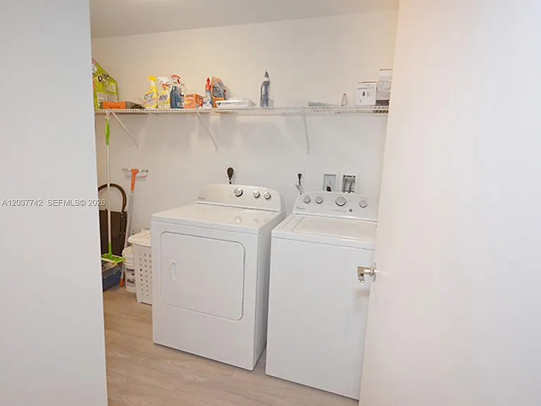 999 SW 1st Ave #1611 — Photo 9