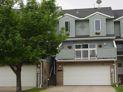 2285 26th Ave S, Grand Forks, ND, 58201