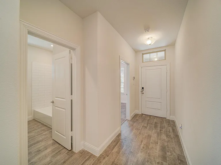 6009 Dandelion Dr — Photo 4