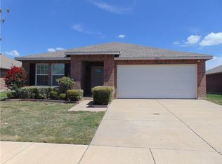 8105 Stowe Springs Ln, Arlington, TX 76002