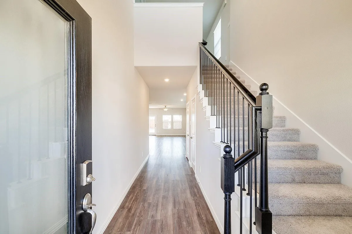 Building Photo - 4816 Hunter Hurst Dr