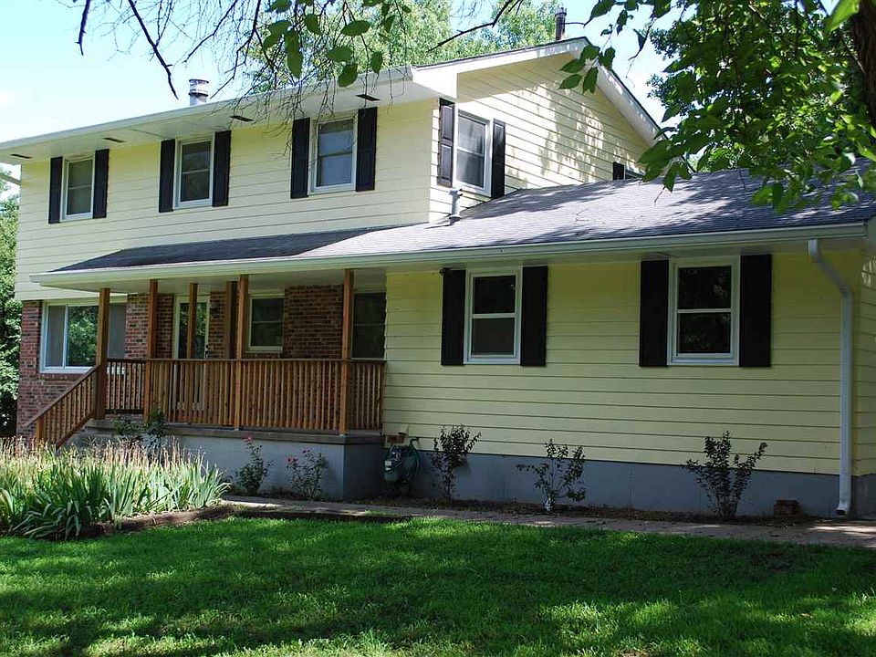 1st image of 715 Oakhill Dr
