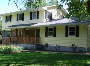 715 Oakhill Dr, Chapman, KS 67431