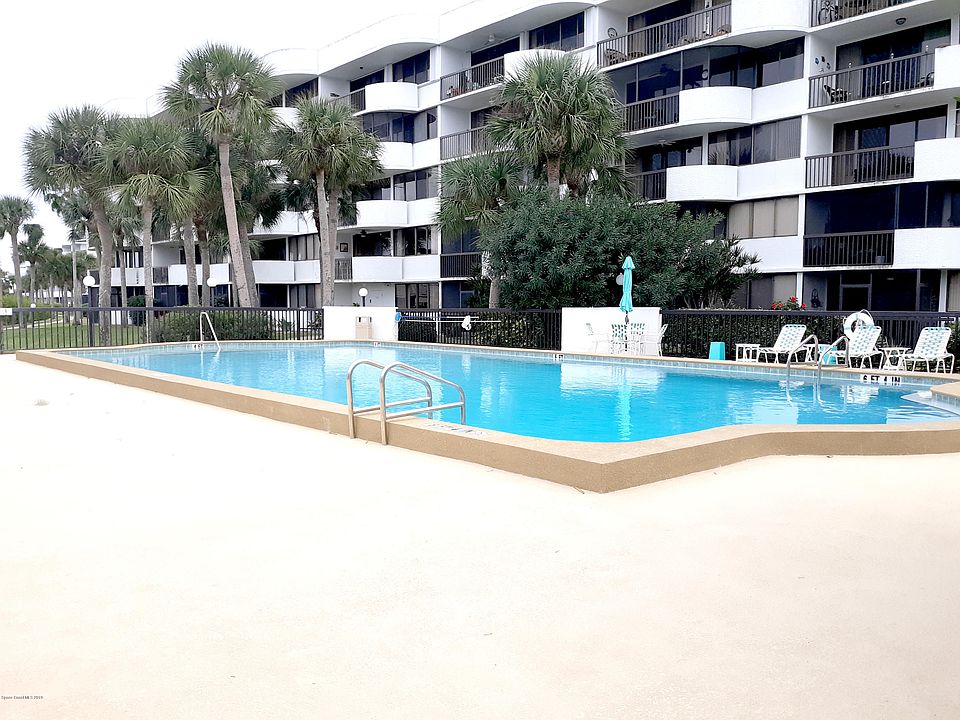 1st image of 300 Columbia Dr APT 2306