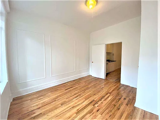 Rented by Bond New York | media 2