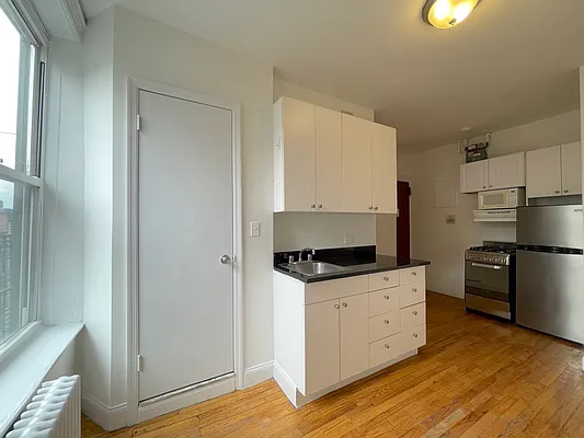 Rented by Compass | media 3