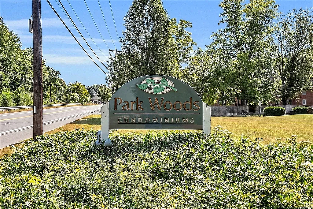 2 bed, 603 sqft, $2,100 — Photo 1