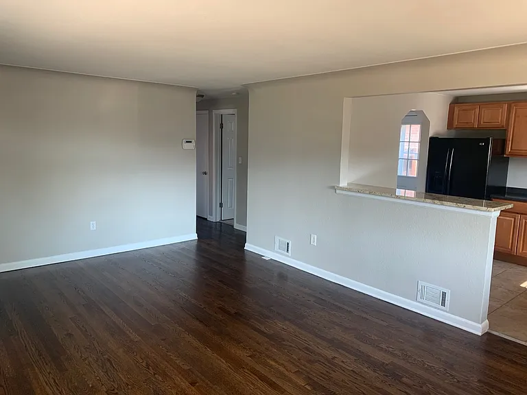 3611 Locust St — Photo 6