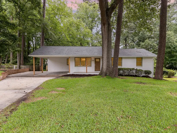 1306 Edgebrook Dr, Garner, NC 27529