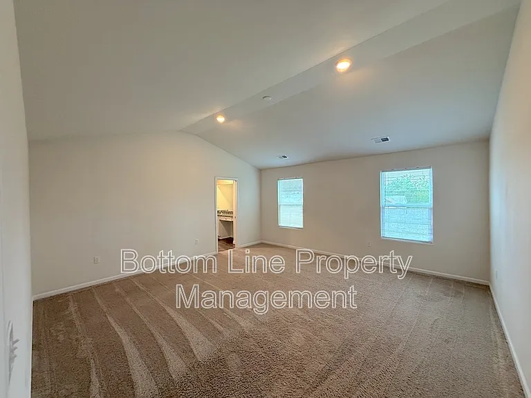 169 Wellshire Dr — Photo 16