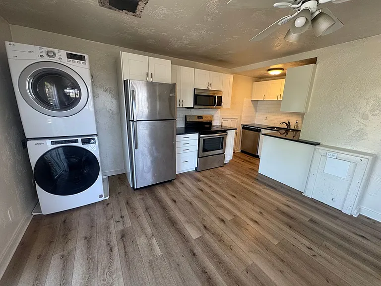 128 E Vidas Ave #B — Photo 7