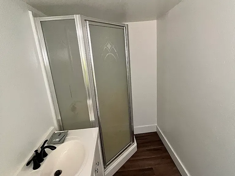 304 West St — Photo 15