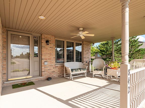 4th image of 842 Wyndstone Dr