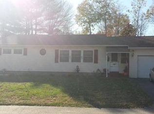 15 Francis Dr, Dudley, MA 01571