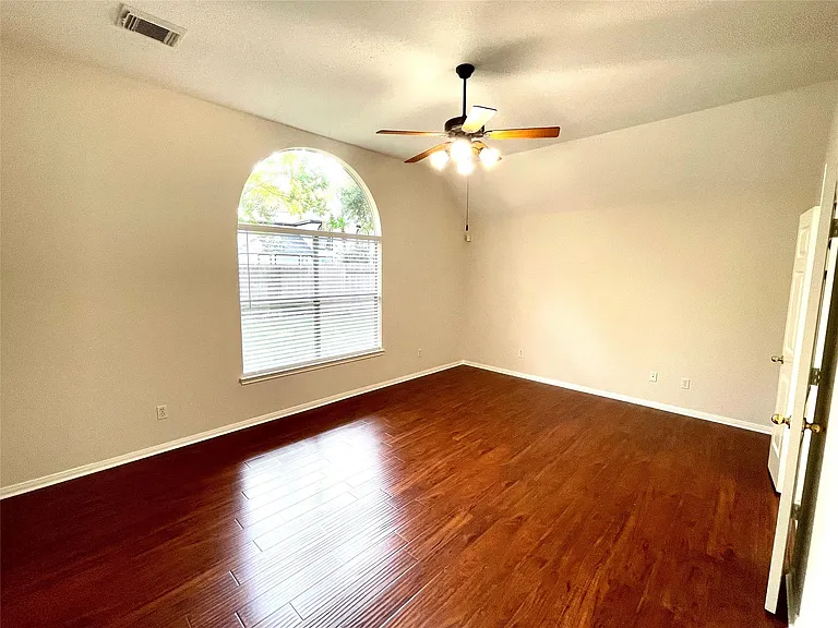 71 E Hobbit Glen Dr — Photo 9