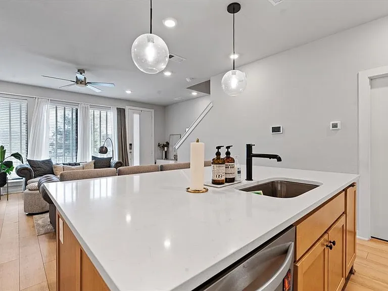 2268 Rook Dr — Photo 5