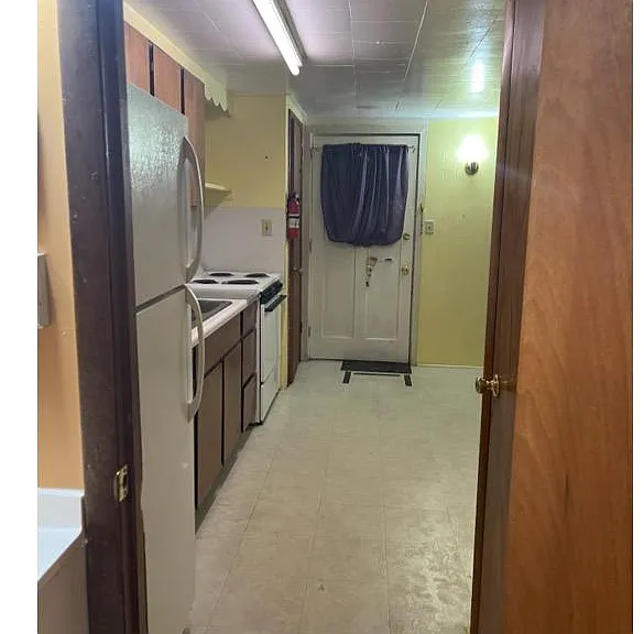 129 E High St #G — Photo 8