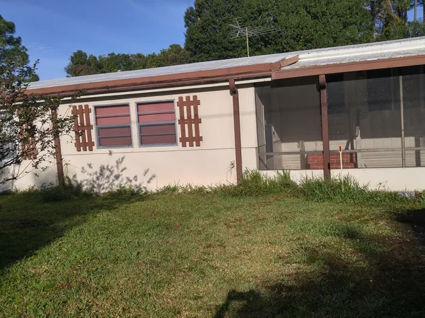 393 Park Dr, Deland, FL 32724