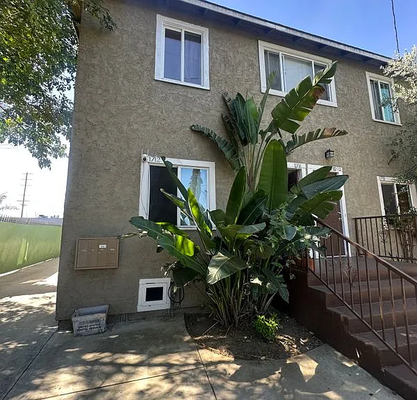 1714 W 35th St — Photo 7