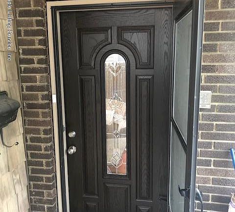 3rd image of 12 E Figurea Ave