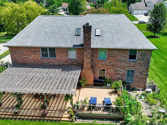 4th image of 6425 Gem Stone Dr
