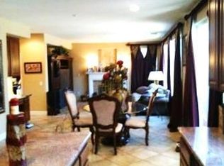 15454 Rochelle St, Fontana, CA 92336