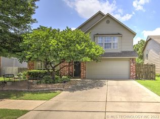 504 S Laurel Ave, Broken Arrow, OK 74012