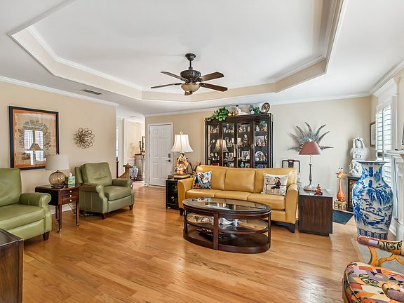 4th image of 2572 Shinnecock Ct