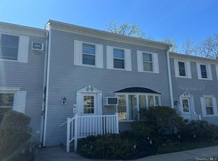 43 Brushy Neck Lane #10, Westhampton, NY 11977
