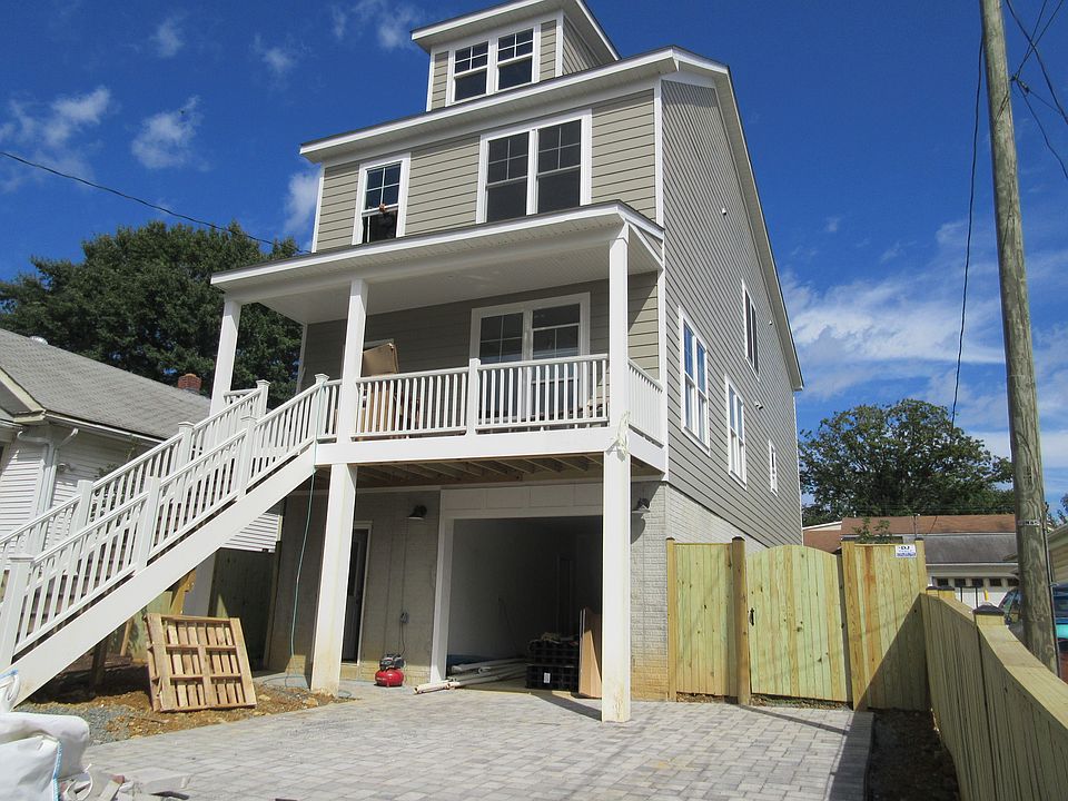 1st image of 2013 N Emerson St
