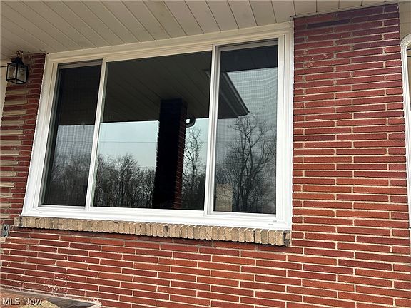 2nd image of 110 White Bell Cir