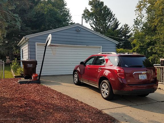 3rd image of 418 Harvest Ln