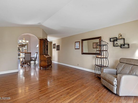 5th image of 6804 Dorchester Dr