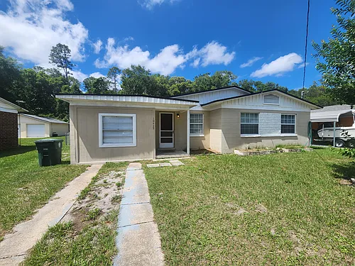 10439 Skycrest Dr N Photo 1