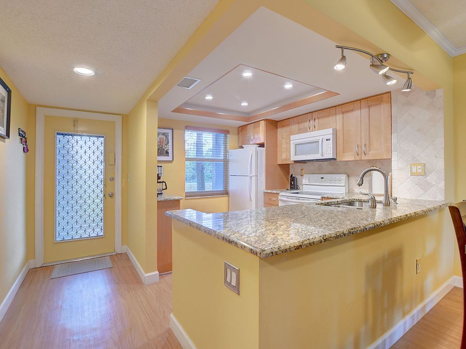 Sandalfoot South Three Condominiums 9880 Marina Blvd Boca Raton, FL