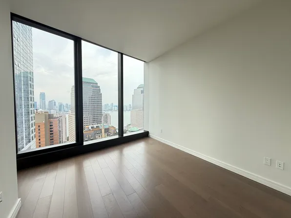 125 Greenwich Street image 16 of 23