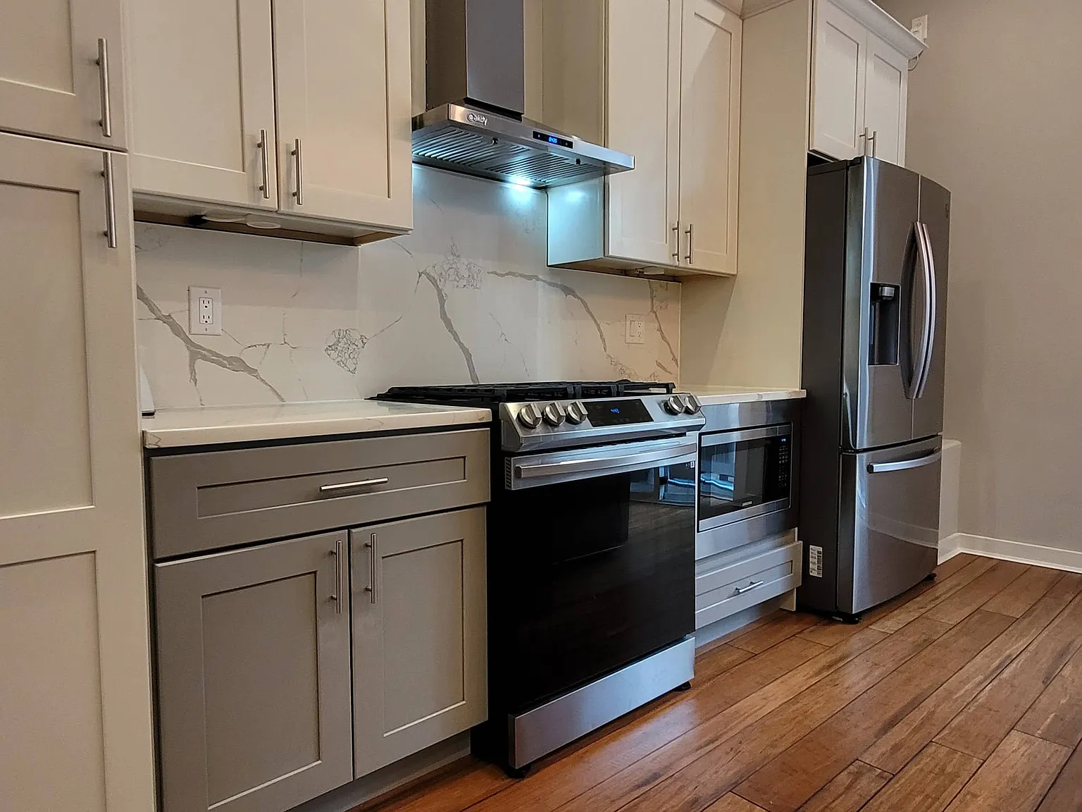 4 bed, 2300 sqft, $2,875 — Photo 4
