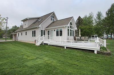 1st image of 7076 Strawberry Ln
