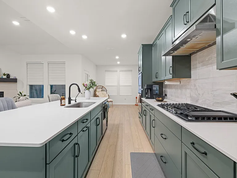 2604 Acoma Ln — Photo 10