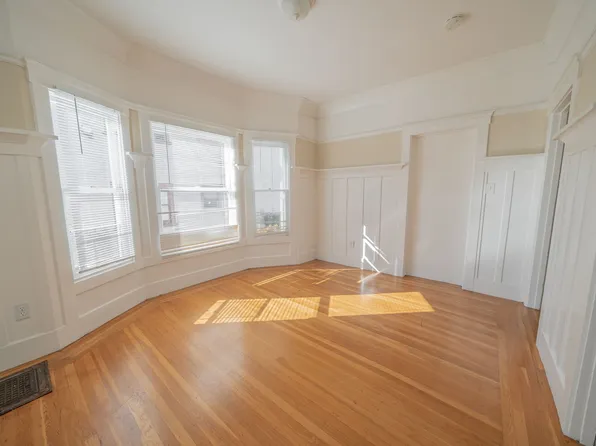 41st/tel, 509 41st 4069/73/75 Telegr #3, Oakland, CA 94609